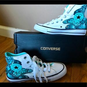 Converse Brand New Butterfly high tops Size 6